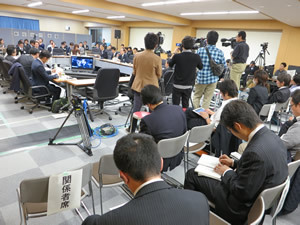 ついに3度目の“仕分け”対象<br />保険外しが狙われる湿布薬など市販品類似薬