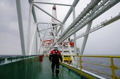 OPECプラス、12月も追加増産見送りで合意