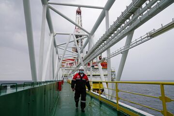 OPECプラス、12月も追加増産見送りで合意