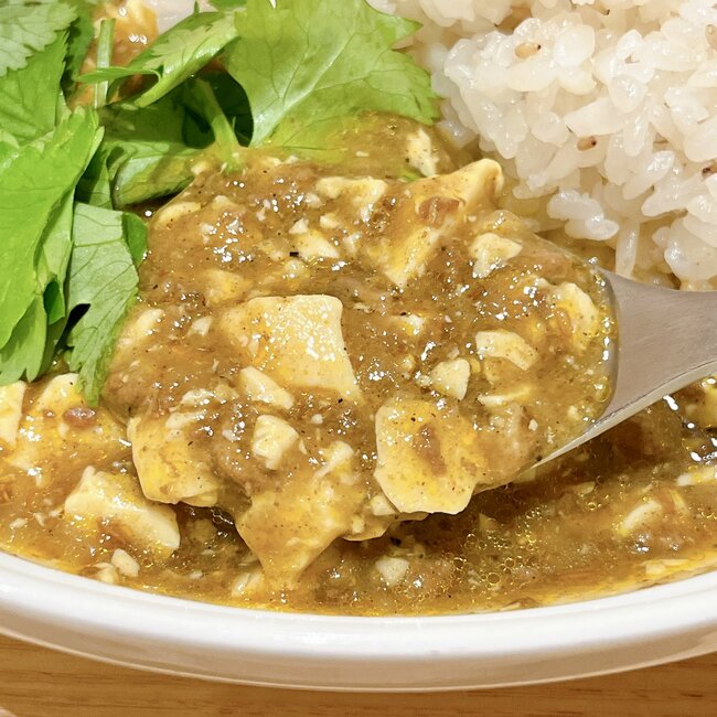 「めちゃくちゃ美味しい」スープストックの“麻婆豆腐みたいなカレー”大盛ご飯があっという間になくなるウマさ!「ガツンとシビれが来る!」「超好み大量ストックしたい」