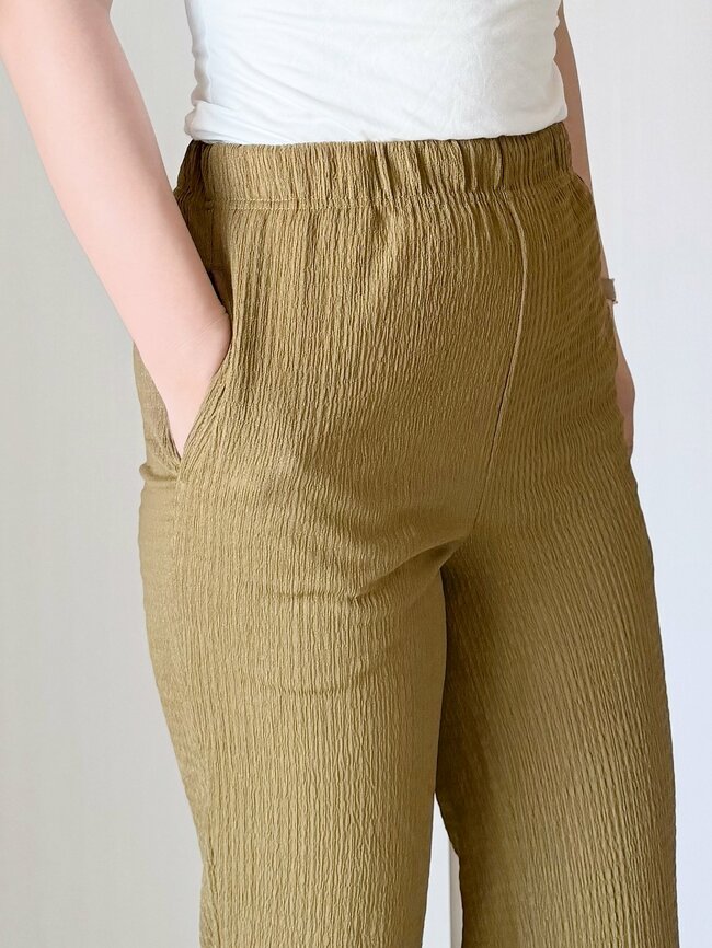 【しまむら】しめつけ感ゼロで楽ちん！1089円の「ビヨーンと伸びるパンツ」脚がすらっと見えて最高《購入レビュー》
