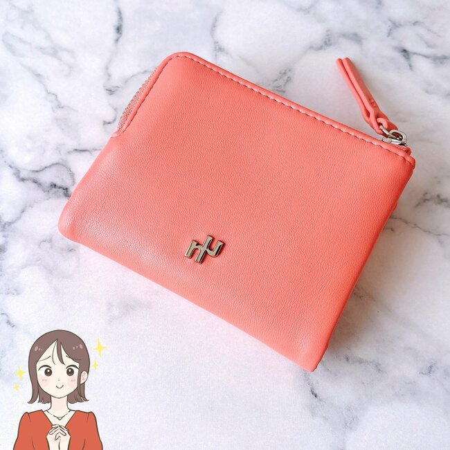 「小銭を探しやすい」ニコアンドの“コンパクトな財布”カードや診察券が21枚も入って優秀！「薄くて軽いのが良い」「小さめのバッグでもかさばらない」