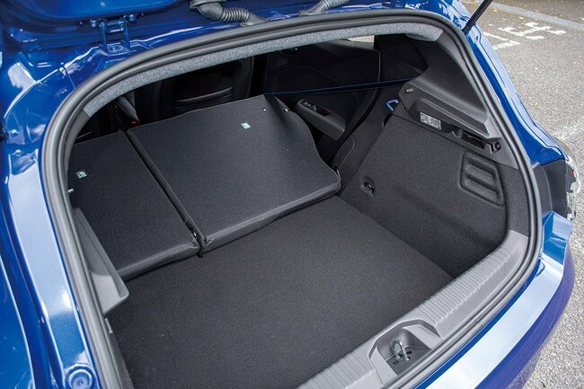 ルノー・ルーテシア・エスプリ アルピーヌ フルハイブリッドE-TECH荷室