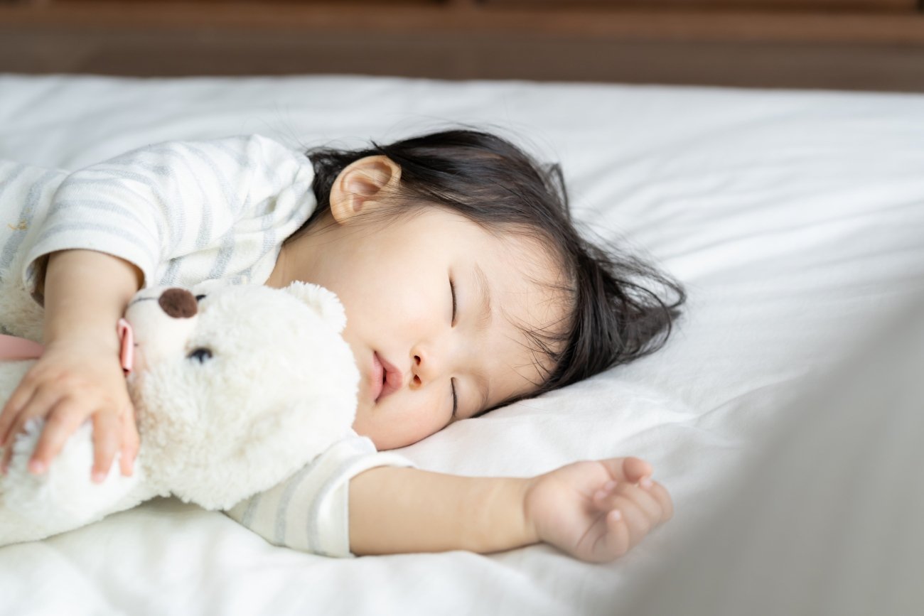 【小児科医が教える】子ども時代の「睡眠時間が長い子、短い子」。将来に出る違いとは?
