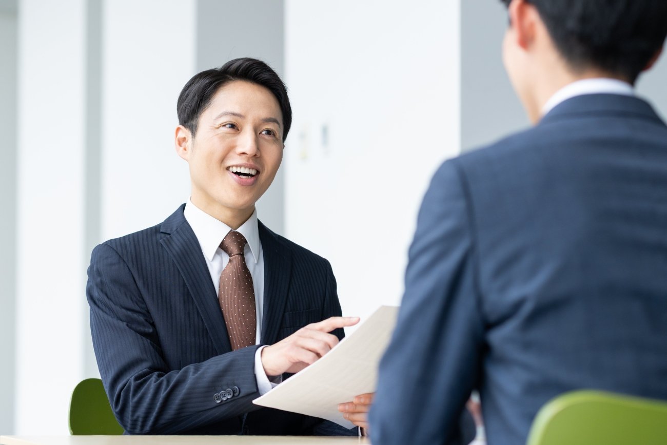 「打ち合わせで完全否定」→なぜか笑顔の上司…その理由が深すぎた