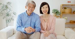 子どもが独立した投資初心者の50代夫婦。新NISAを軸に資産運用するポイントとは？ ＜投資ケーススタディ4＞FP深田晶恵さん×ウェルスナビCEO柴山和久さんに聞く