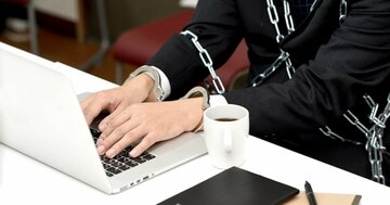 【要注意】「がむしゃらに働き続けた人」に突きつけられる残念すぎる末路