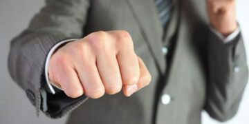 リクルートカードで月3万円超を電子マネーにチャージしても、ポイントが付与される裏ワザ！ Visaプリペイドカード「Kyash」を経由すればポイントが貯まる！