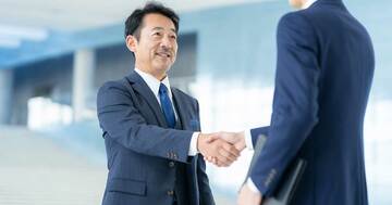 なぜ「話が通じない部下」と一瞬で握手できるのか？ 対立を消す“視座（チャンクアップ）”の魔法