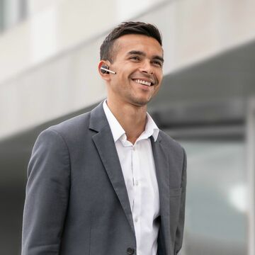 Jabra、最大5時間通話できるBlueoothイヤフォン