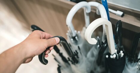 コンビニの傘立てから傘を取ったら「泥棒！」とおじさんに怒られた→でも絶対に自分の！どう対処すべき？