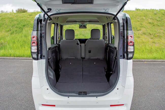 日産・ルークス荷室