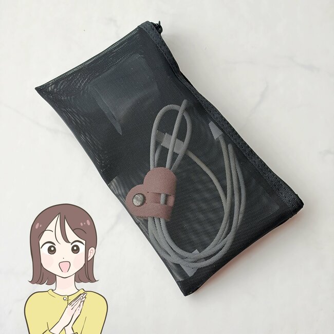 「財布がわりにおすすめ」「軽くてかさばらない」無印良品の“ポケット付きケース”使い道が無限大すぎる！「リピート買いして5つ利用しています」