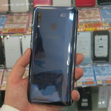 水滴ノッチや2眼カメラ搭載の「Galaxy A20」が2万円台
