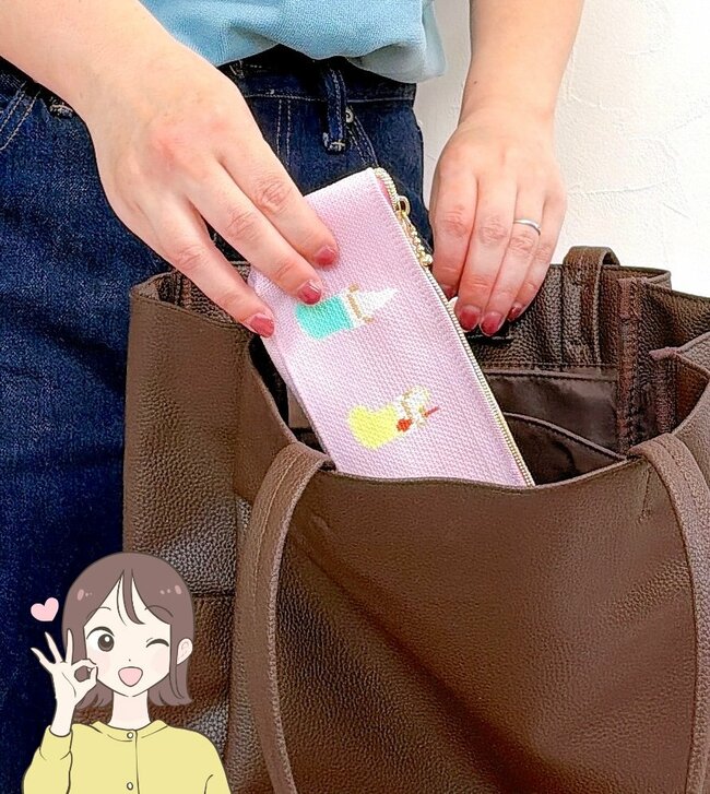 処方薬がまるっと入る！コメダ珈琲の「自立するポーチ」レトロなデザインが可愛すぎる！【購入レビュー】
