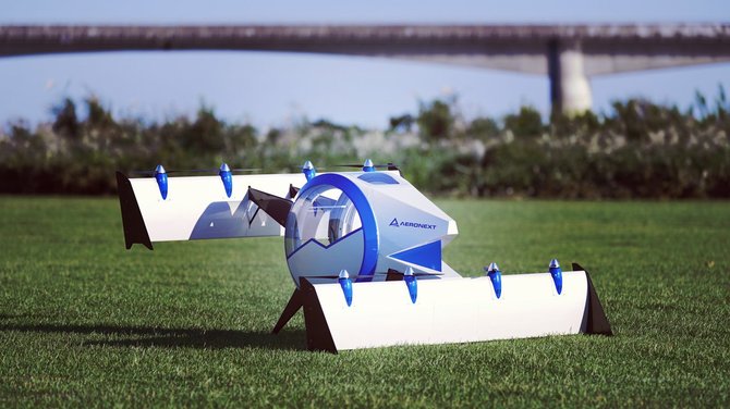 「空飛ぶゴンドラ」をコンセプトにした「Next MOBILITY」。通常のドローンのように、内部の操縦士なしで飛行する 提供:エアロネクスト