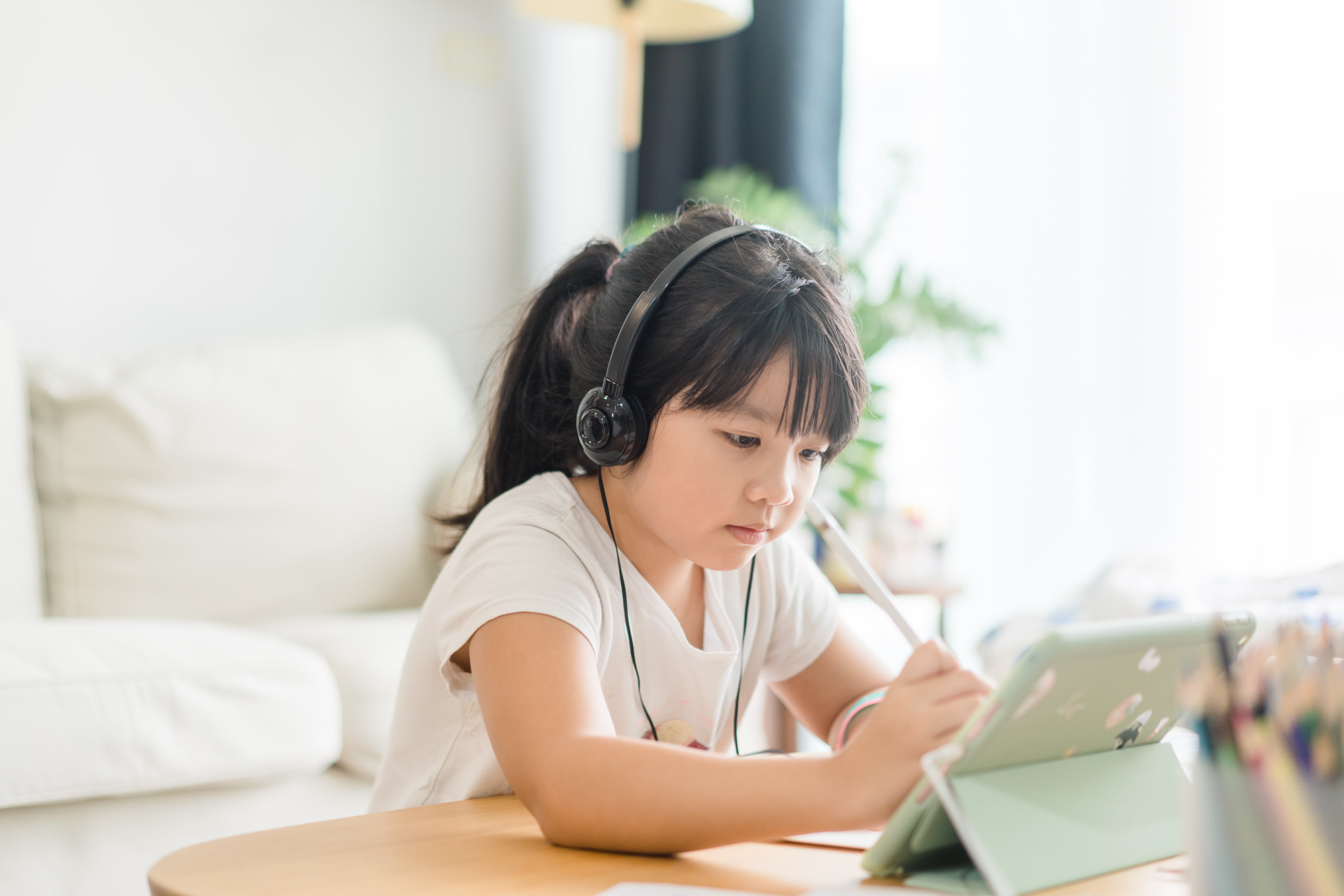 「英語が得意な子」の親がやっている2つのこととは?