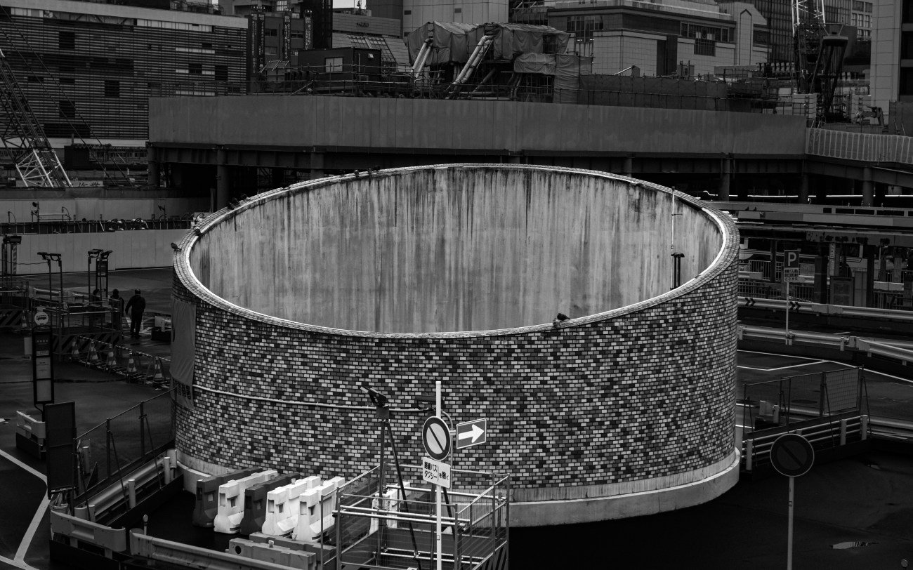 適応障害で会社を辞めた10年後、急に涙が止まらなくなった。もう大丈夫だろうと思っていたのに。