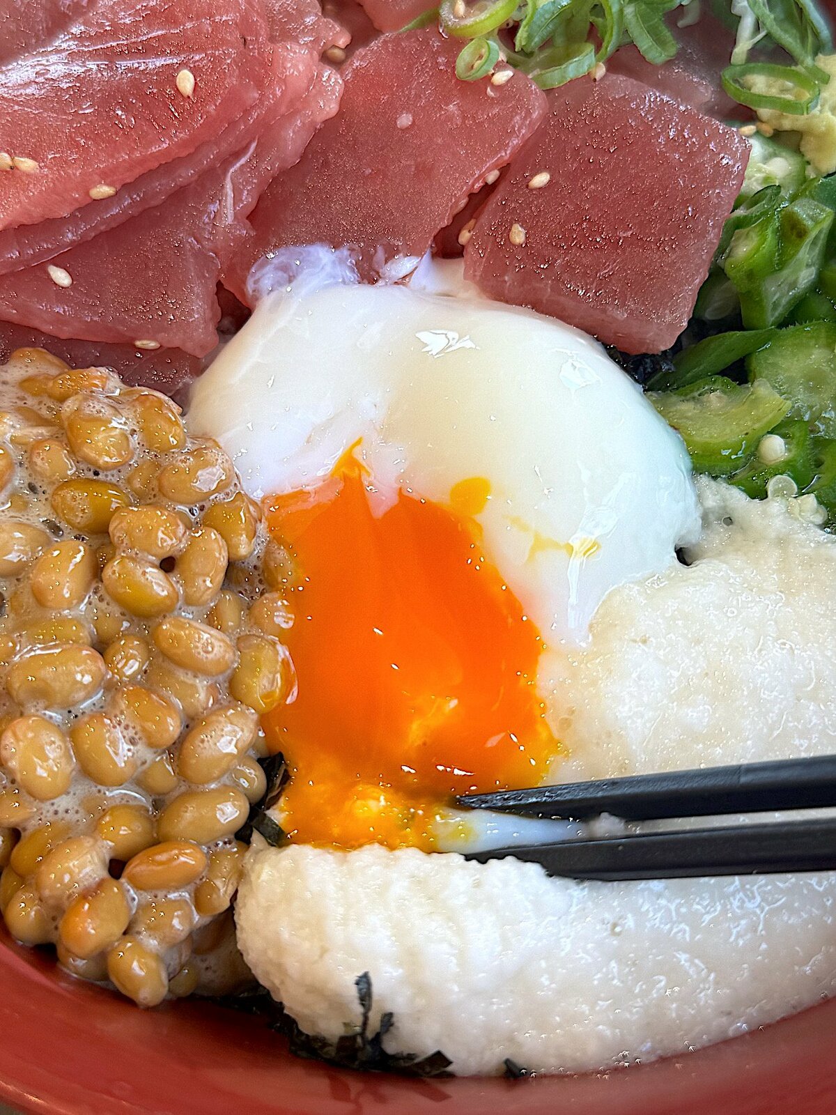 「値は張るけどバカおいしい」すき家の“まぐろ2倍どんぶり”が圧倒的なボリュームだった「かなりの満足感」「定番になって欲しい」