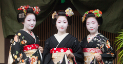 京都・花街の始業式