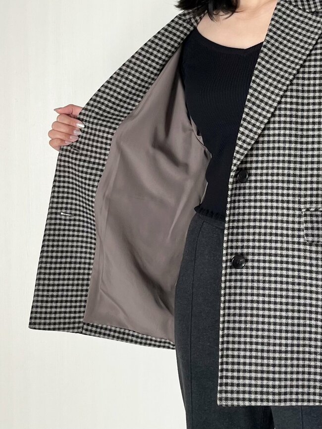 「着回し力が本当に高い」「控えめに言って最高」GUの“2990円アウター”がレトロ感たっぷりでおしゃれ!「色味が絶妙で何色とでも合わせやすい」