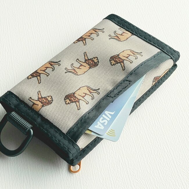 カードが17枚も入った!ニコアンドの“おしゃれミニ財布”手のひらサイズなのに収納力すごい!「ちょうどいいサイズ感」「ものすごく使いやすい」