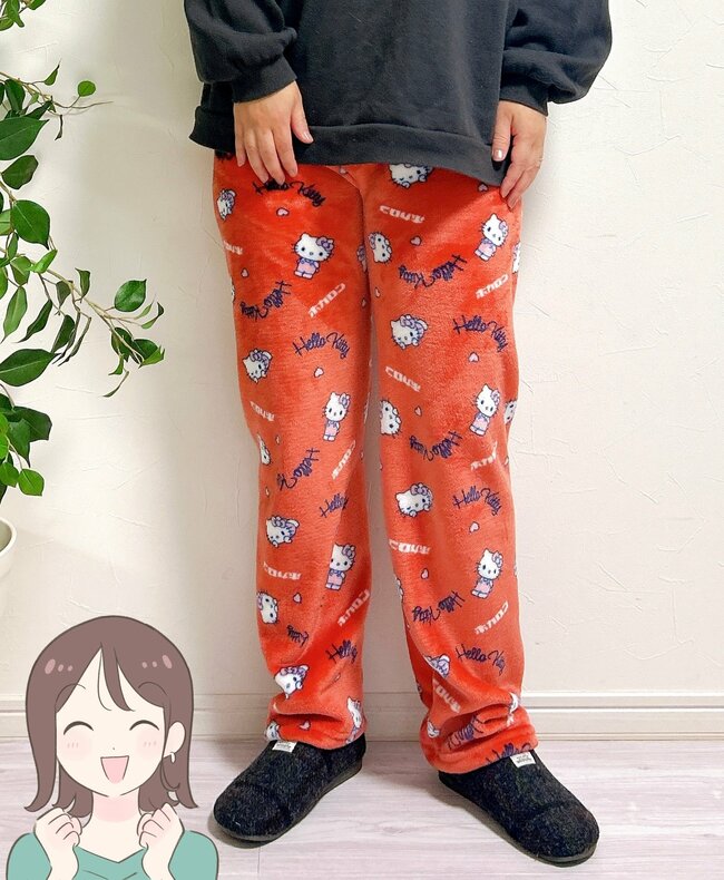 シュールすぎて笑った！しまむら×ハローキティの「履くホカロン」ふんわり暖かくて、ずっと着ていたい！