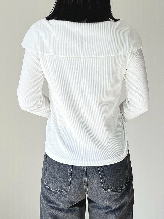 「色違いで購入しました!」ハニーズの“華やかトップス”着るだけでスタイル良く見えてうれしい!「二の腕が太く見えない」「体が細見えする」