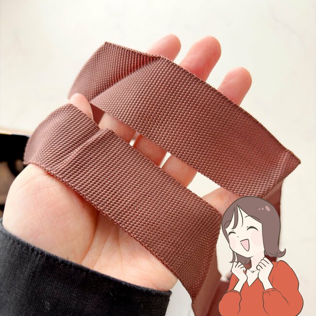 2Lペットボトルが6本も入った！カルディの“大容量エコバッグ”250円とは思えない優秀さです！「まとめ買いするときに便利」「たくさん買い物しても大丈夫」