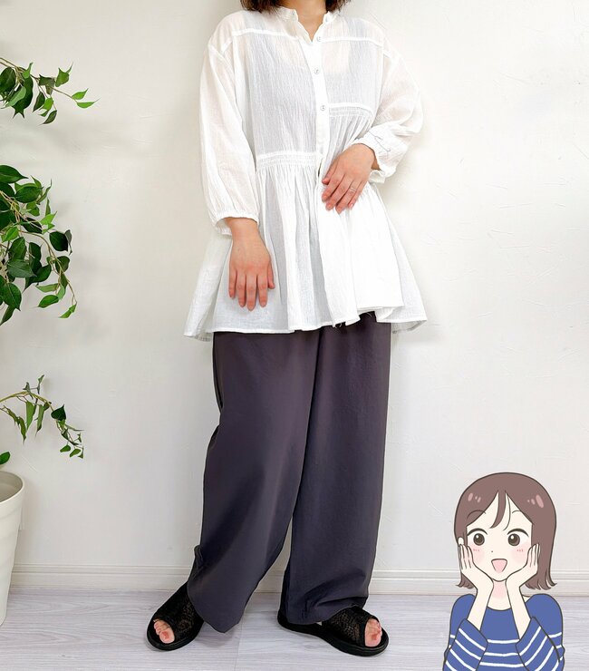 「ほんと、涼しい！」無印良品の“風を通すワイドパンツ”サラッとして気持ちいい！「着丈も丁度いい」「酷暑日に活躍すること間違いなし」
