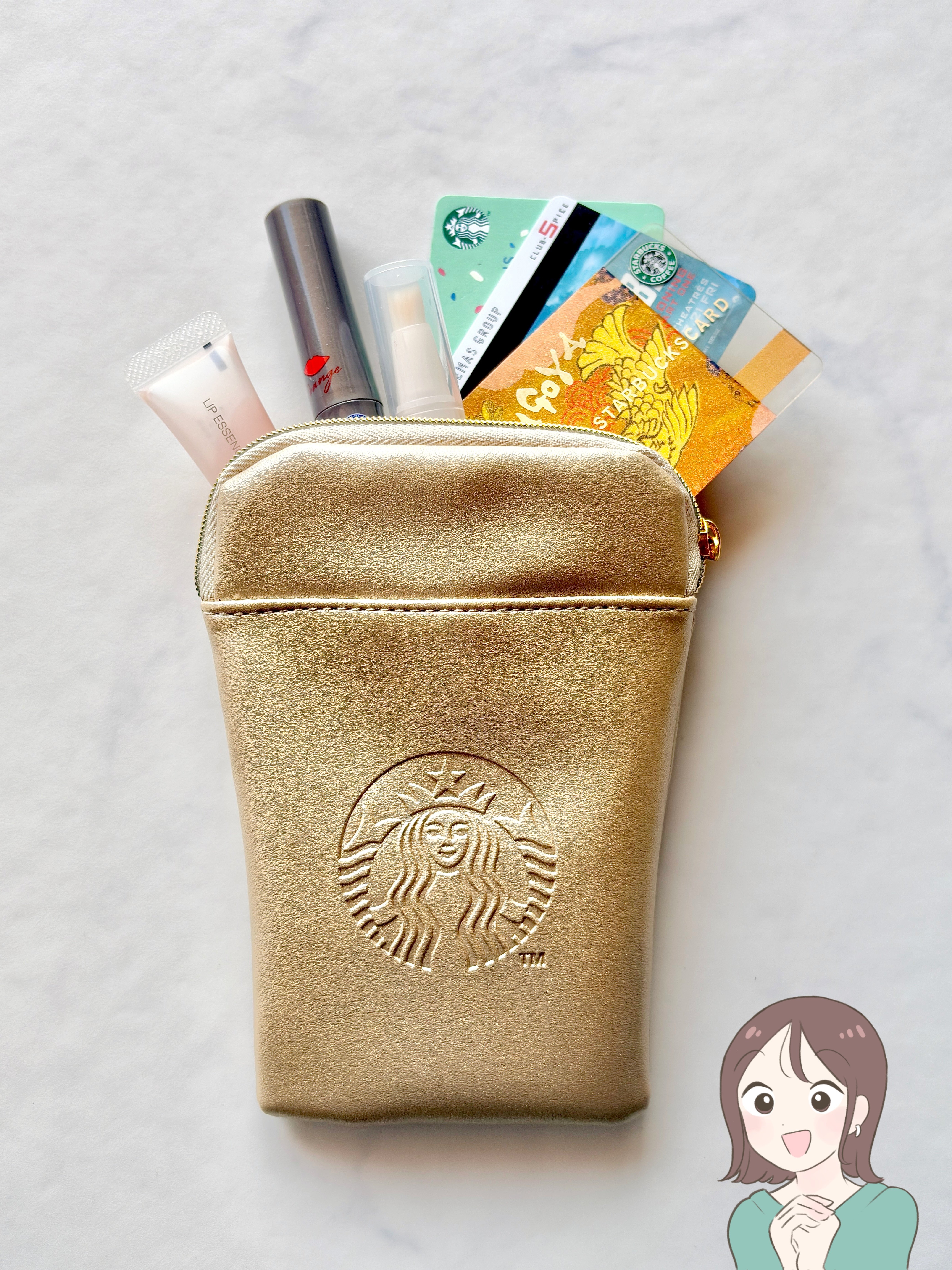 「かわいすぎて悶絶～！」スタバの“きらきらポーチ”ドリンク券付きでお得感すごい！「久々に発売日並んだ」「スタバのポーチ良すぎる！」