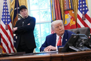 トランプ氏、マスク氏による大型法案批判に不快感募らせる
