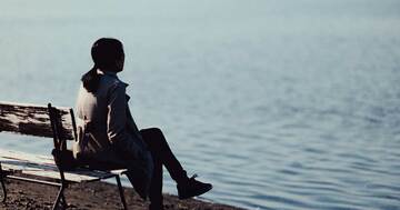 同じ状況なのに「孤独を感じる人、感じない人」。その違いはどこから来るのか?