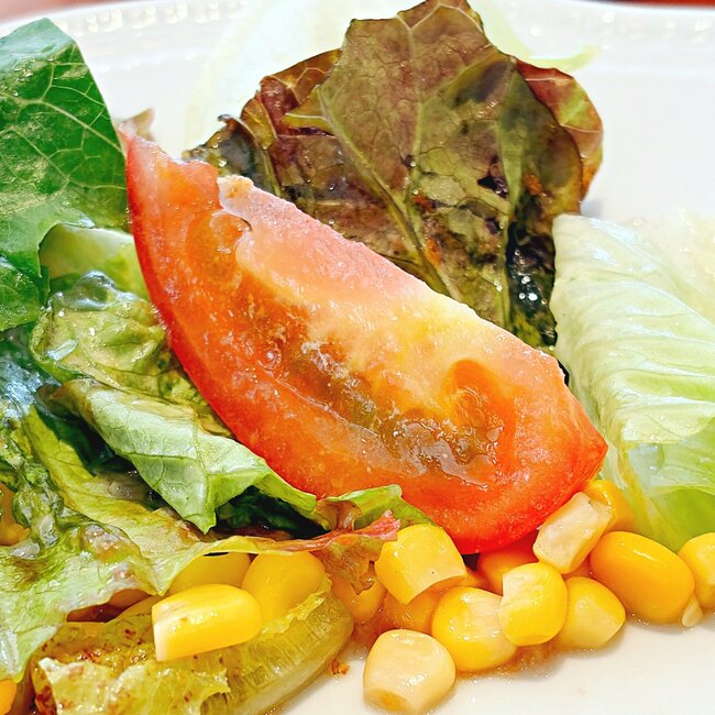 「ロイヤルホストの隠れた名品」平日限定の“よくばりランチ”食べ応えがスゴすぎる!「やっぱ1番旨いわ」「お得すぎるな」