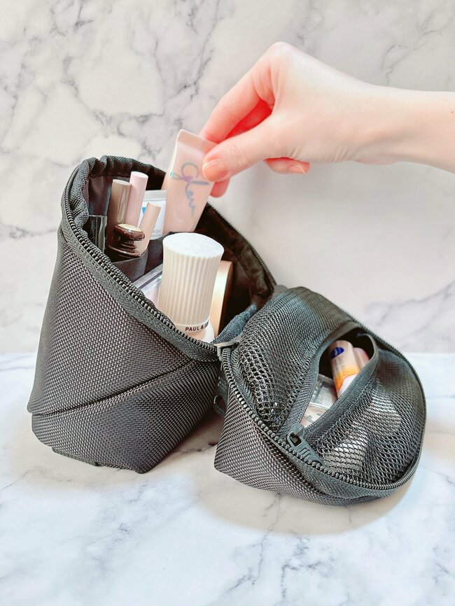 あと3つぐらい買い足したい！3COINSの「自立するポーチ」ポケットたくさんでスッキリ整理整頓できるんです！