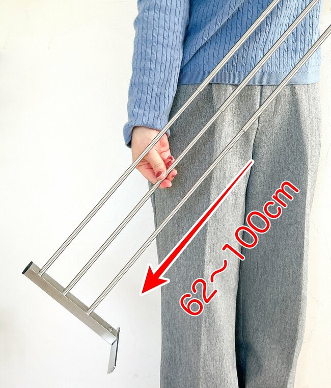 シンクの奥に置けちゃった！ニトリの「浮かせるキッチン収納」が画期的すぎる…！水筒やまな板もスッキリ片付きます！