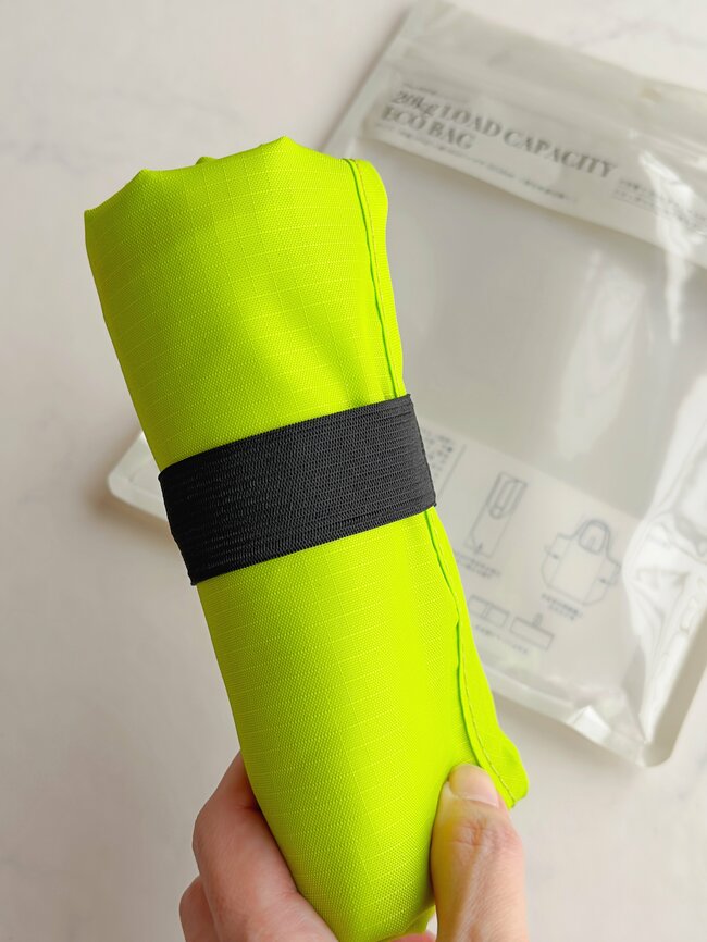 「耐荷重20kgってすごい！」3COINSの“大容量エコバッグ”が優秀すぎる！「調味料や重いものも安心」「買い物に大活躍です」