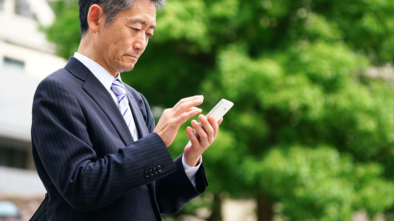 フェイスブックにはおじさん、おばさんしかいない?