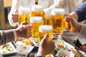 若者のビール離れが深刻!大手3社の生き残る道は