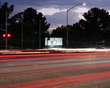 フェイスブック社名変更、企業の常とう手段だが