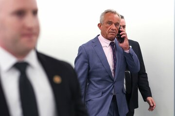 米FDA、携帯電話の危険性否定するウェブページをひそかに削除