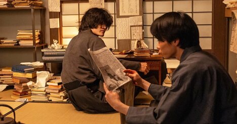 『ばけばけ』主人公の夫のモデルが書いた作品も…明治中期の「新聞連載小説」が豪華すぎる！〈風、薫る第50回〉