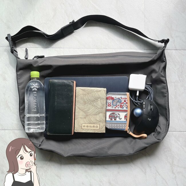 「全色買いました」ユニクロの“なんでも入るバッグ”がオシャレなうえに使いやすい!「お値段以上」「家族とも共有できる」