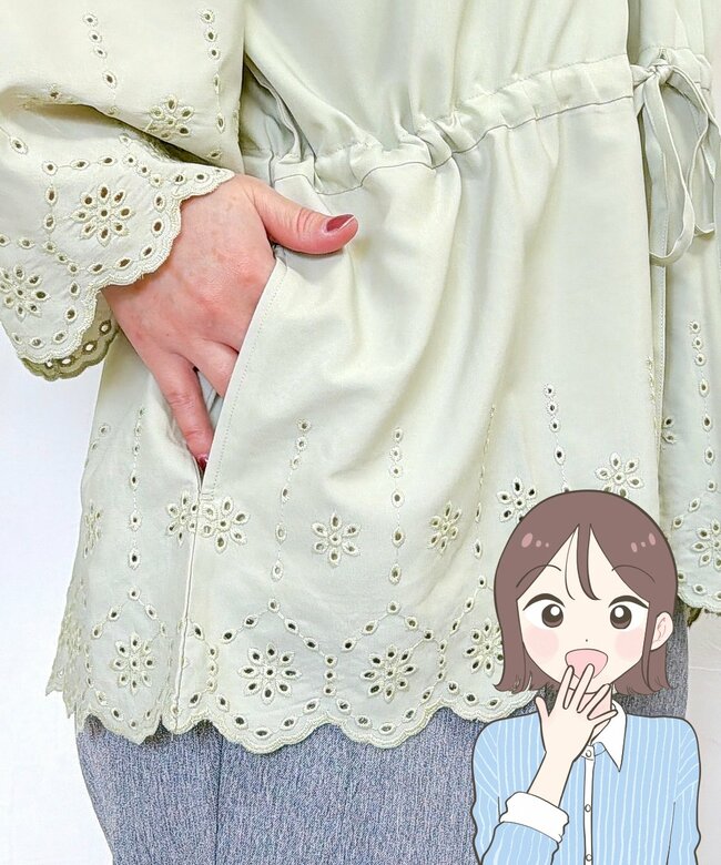 「まさかワークマンでこんな可愛いブラウスに出会えるとは！」1780円の“華やかトップス”ふんわりしたシルエットが素敵！「とても可愛いデザインで気に入りました」「サラッとしていて着心地よいです」