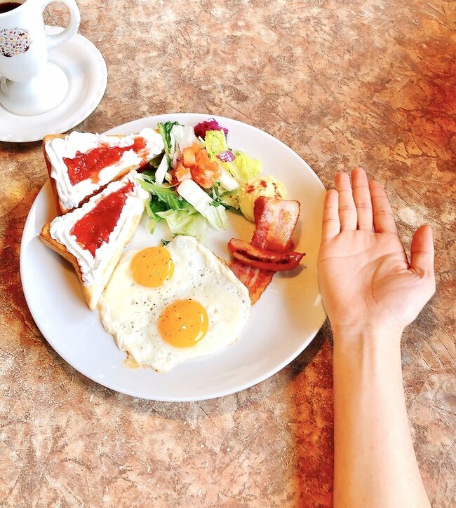 「今まで来なかった事を後悔」びっくりドンキーの“よくばりモーニング”想像以上のボリュームでお腹がパンパン!「ホテルみたいに豪華」「コーヒーおかわり自由で好き」