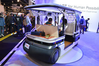 ヤマハはゴルフカートベースにした展示車で提案
