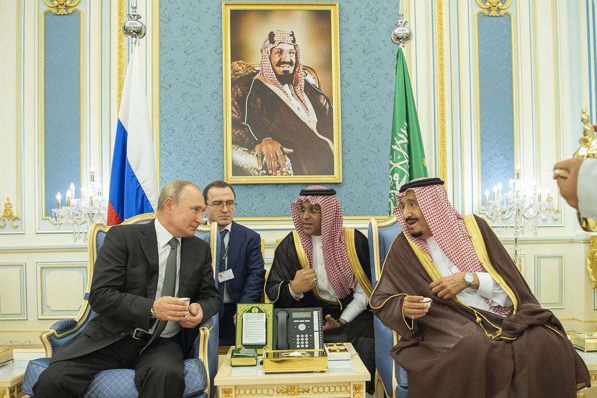 米のロシア包囲網拒否、プーチン批判控える中東