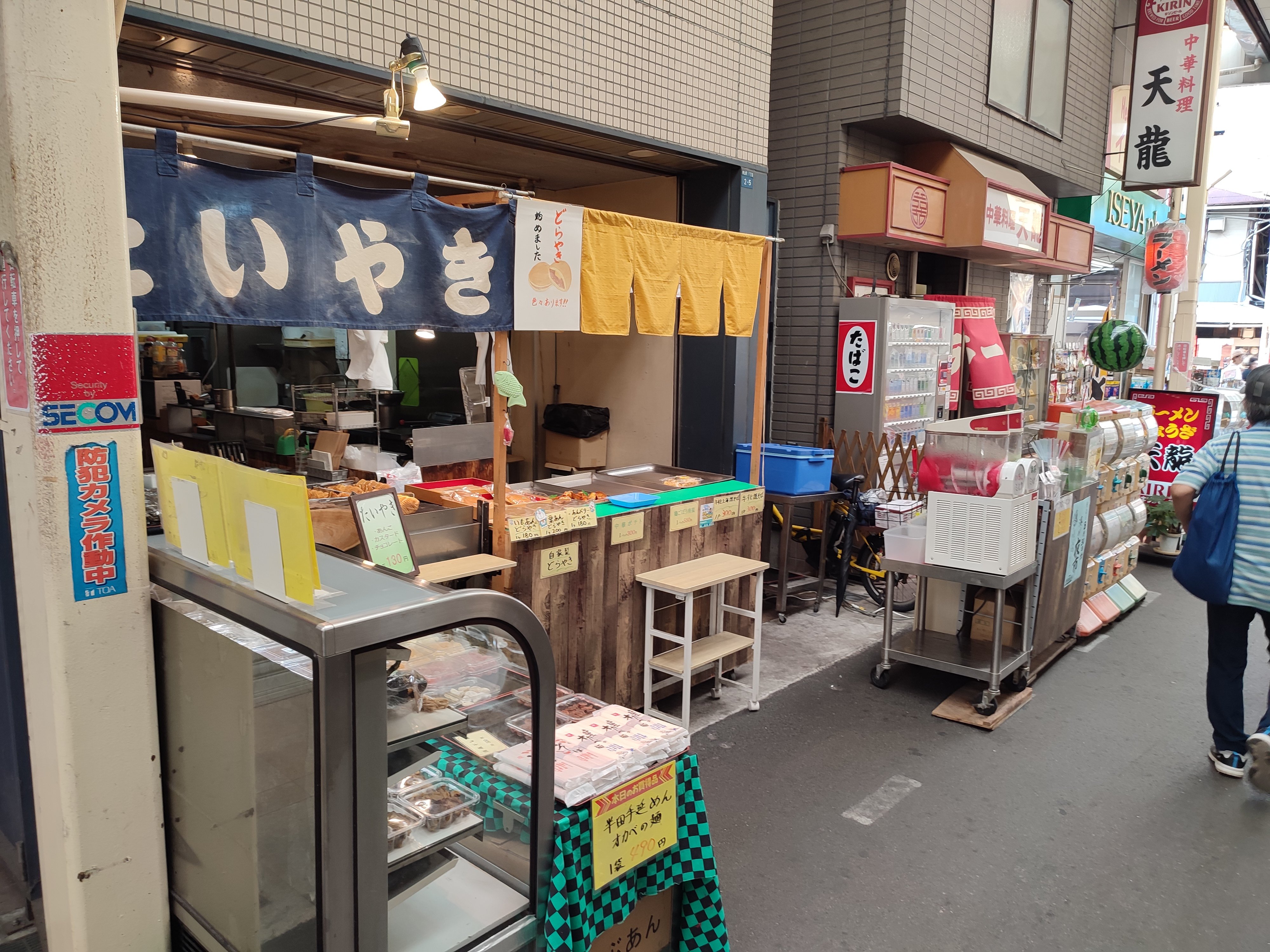 「うそやろ、ここ神戸!?」三宮から10分、東山商店街のタイムスリップ感がヤバい【フォトルポ】