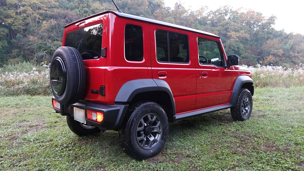 この色の設定がなかったら、もしかしたらジムニーから乗り換えなかったかも