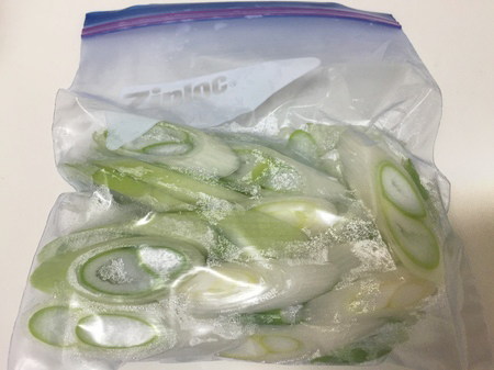 【今晩の小鍋レシピ】帰って3分で晩酌スタート、<br />激ウマ「ゆずこしょう風味の簡単タラチリ」!